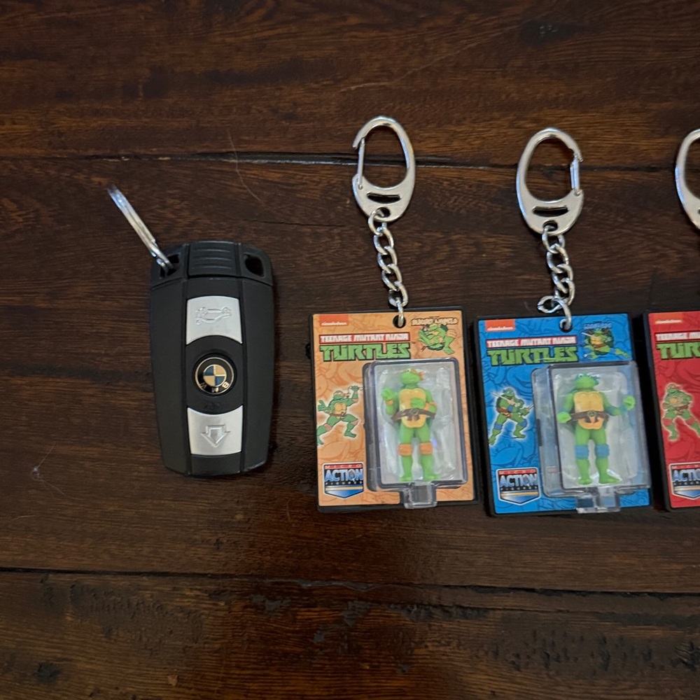 TMNT Keychain Complete Set - Picture 7 of 8